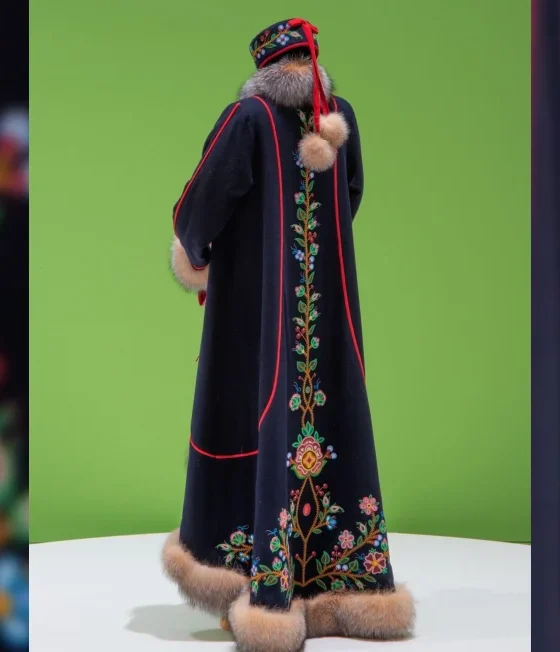 Métis beadwork exhibition debuts at Winnipeg gallery